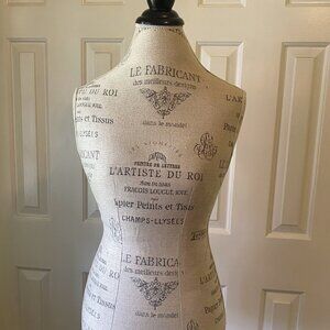 Pier 1 Imports Female Dress Form mannequin with stand. Never used